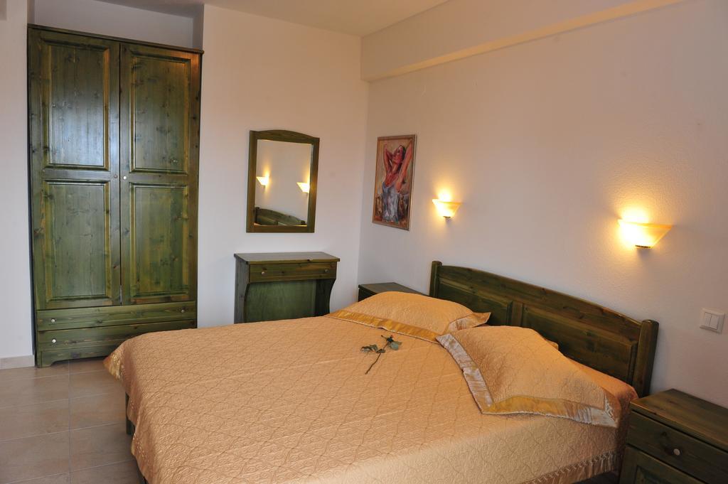 Pansion Evi Apartment Ammouliani Room photo